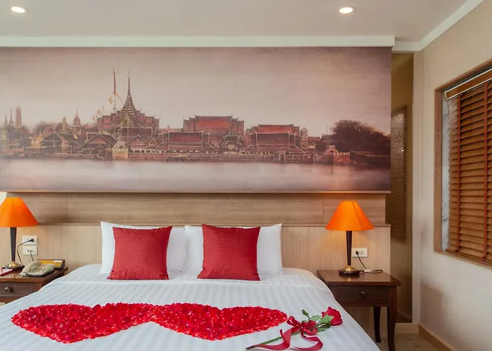 Ramada Plaza By Wyndham Bangkok Menam Riverside